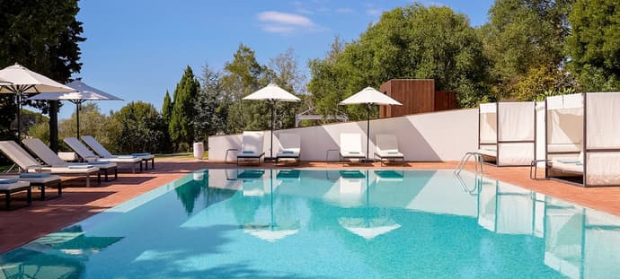 Santiago Hotel, Primary image