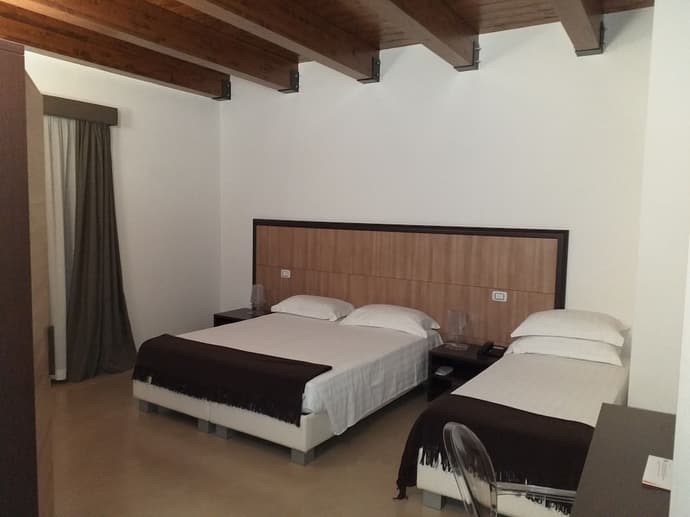 Albergo del Sole, Primary image