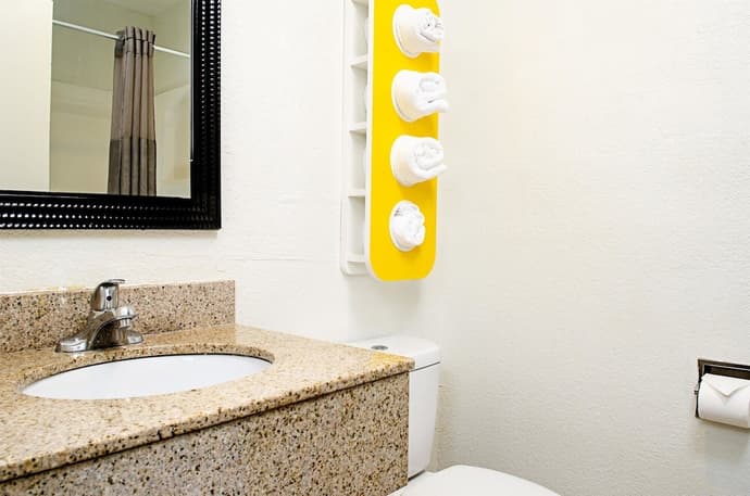 Motel 6 Modesto, CA - Downtown