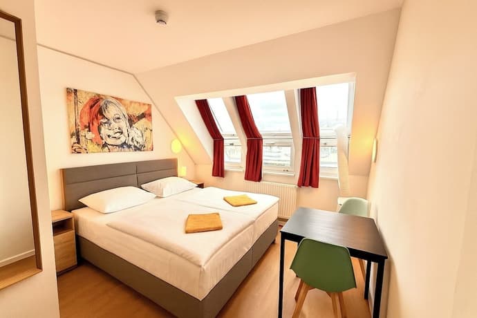 A&T Hotel & Hostel