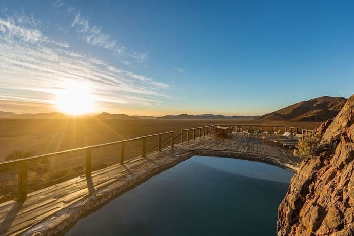 The Elegant Desert Camp, Primary image