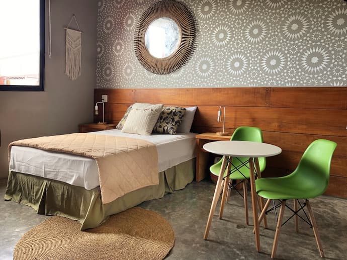 Canova, Primary image