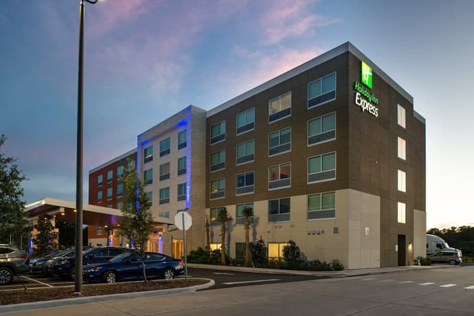 Holiday Inn Express Orlando – South Park by IHG