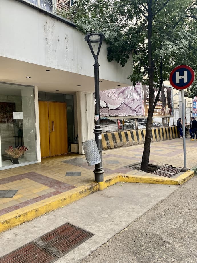 Portillo Apartments, Primary image