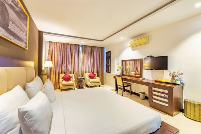 The Noble Swan Central Dong Du Hotel