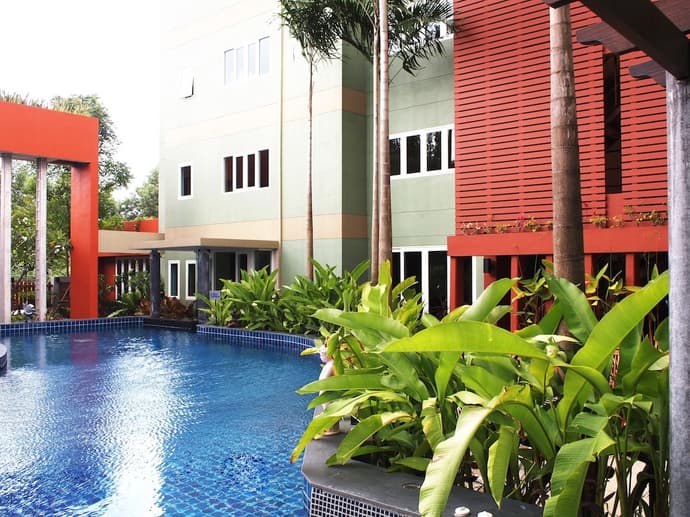Phuket Ecozy Hotel