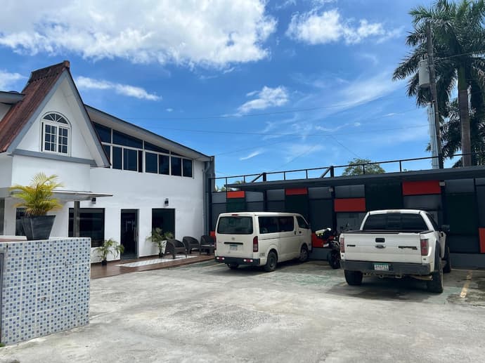 Express Inn Panama International Airport Hostel