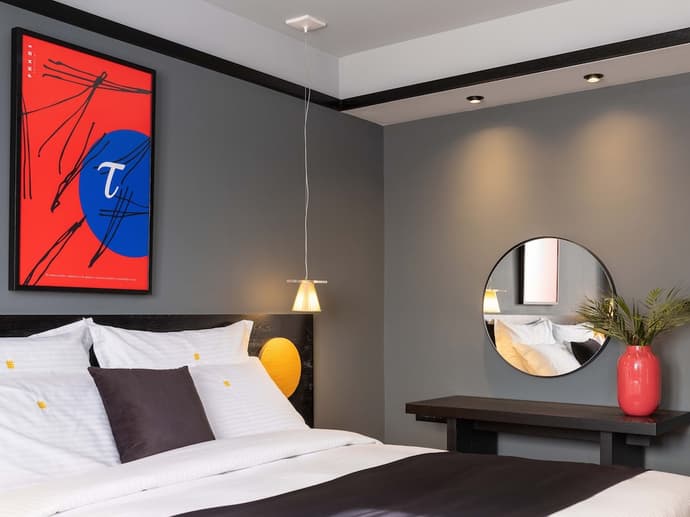 3 Pines Design Living, Primary image