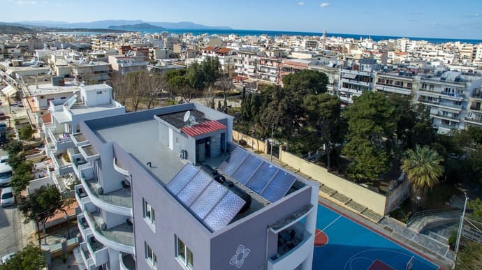 Deluxe City Hotel, Primary image