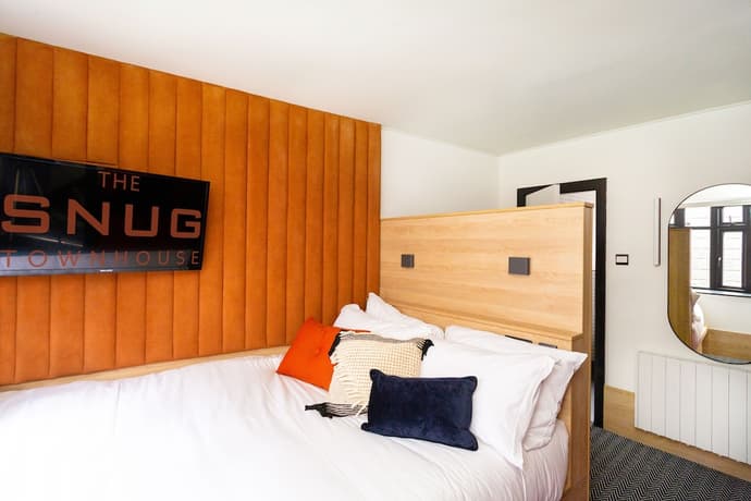 The Snug Townhouse