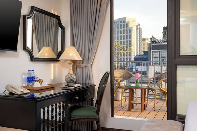 Golden Legend Palace Hotel, Primary image