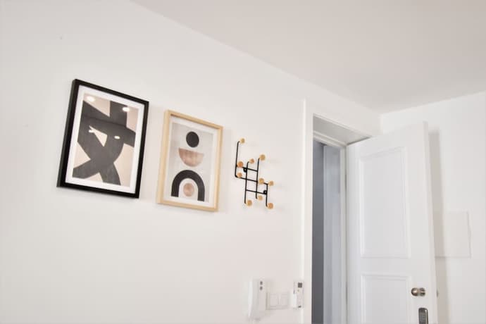 SOPHIA STUDIOS, Room