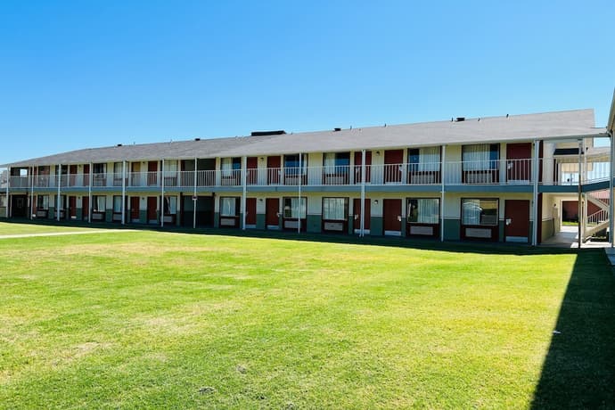 Cambridge Inn, Primary image