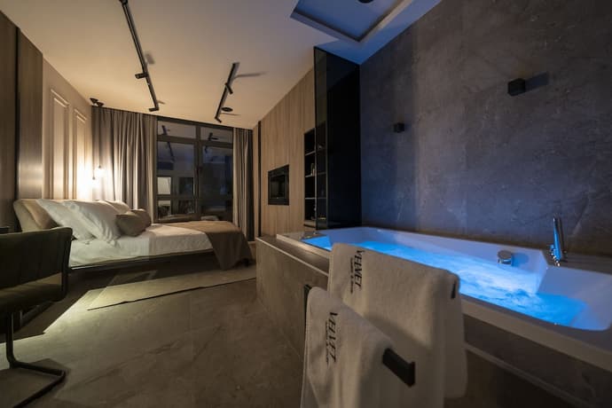 Velvet rooms & more
