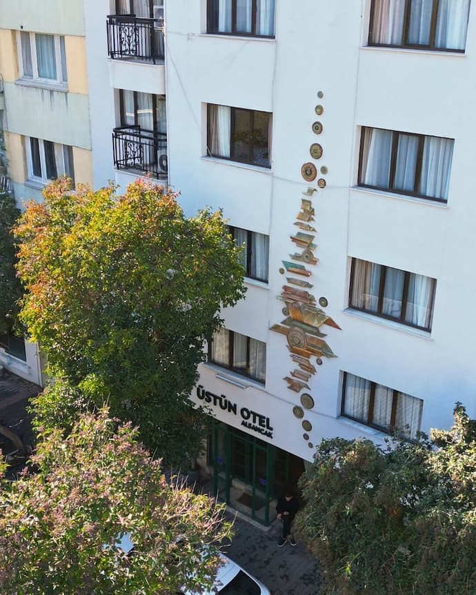 Üstün Otel Alsancak