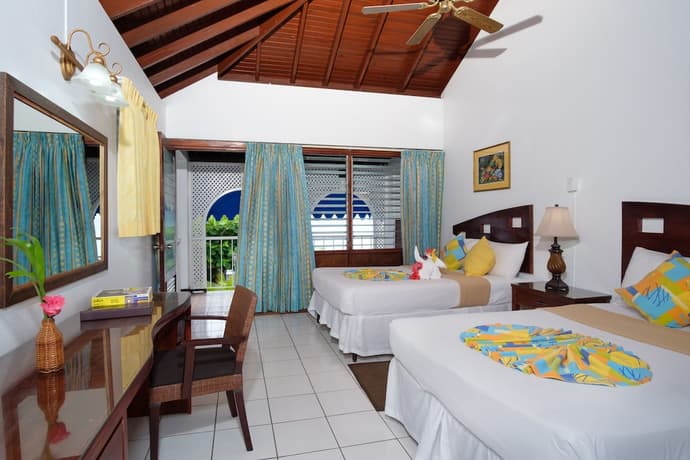 Hibiscus Lodge, Primary image