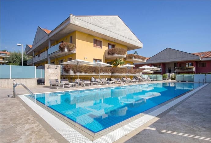 Catania Hills Residence