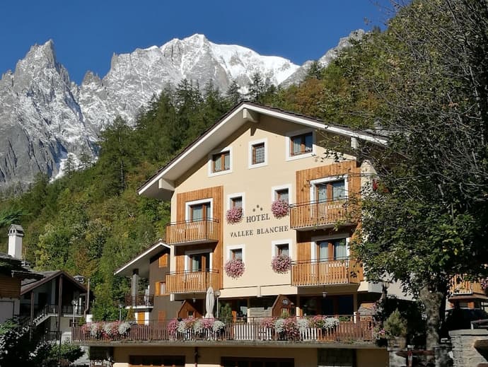 Hotel La Vallee Blanche
