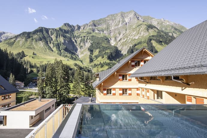 Berghaus Schroecken, Primary image