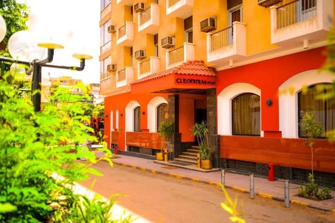Cleopatra Hotel, Primary image