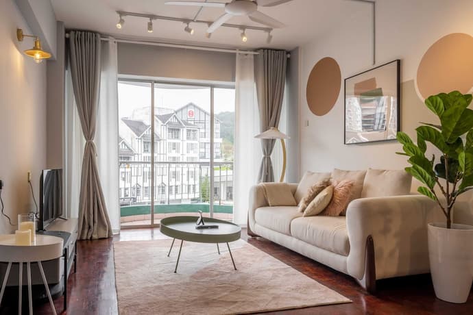 Star Regency by Plush