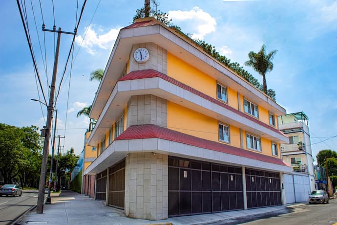 La Casa del Reloj - Zona de Hospitales