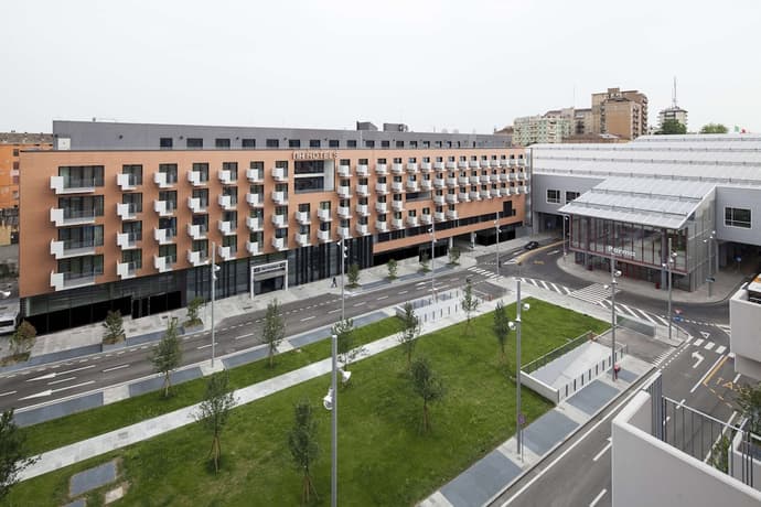 NH Parma, Primary image