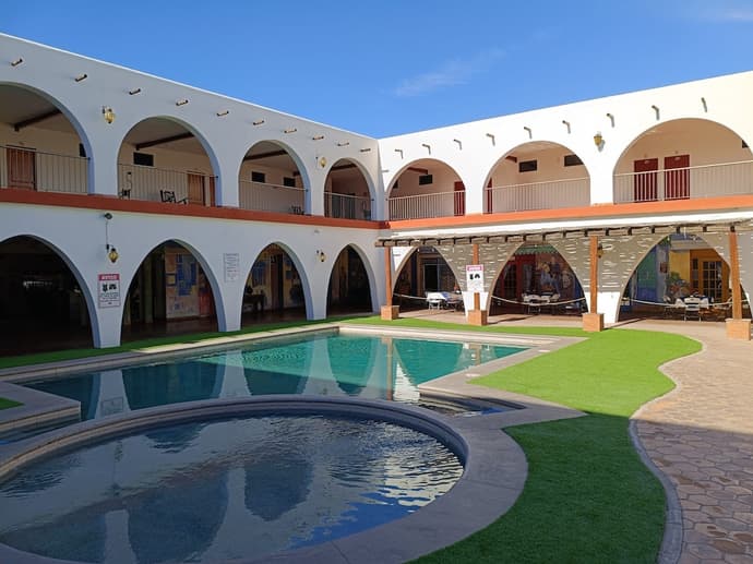 Hotel Hacienda Bugambilias La Paz & Centro de Convenciones