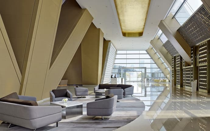 Langham Place, Guangzhou, Lobby
