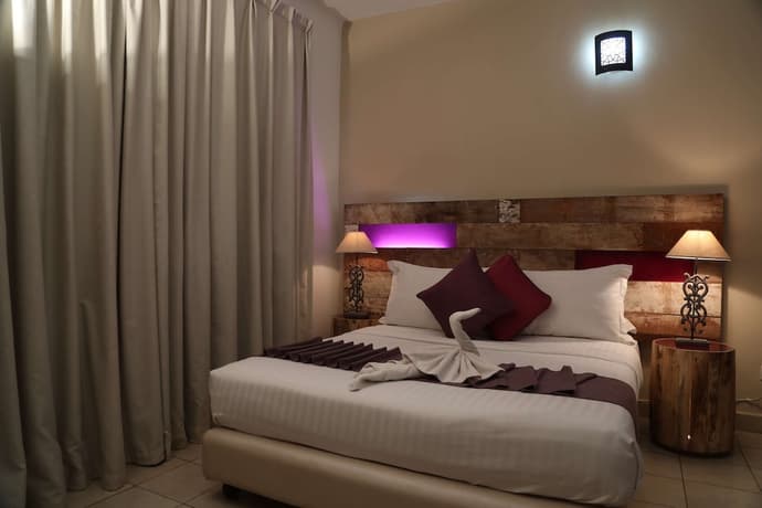 The Swiss Hotel, Primary image