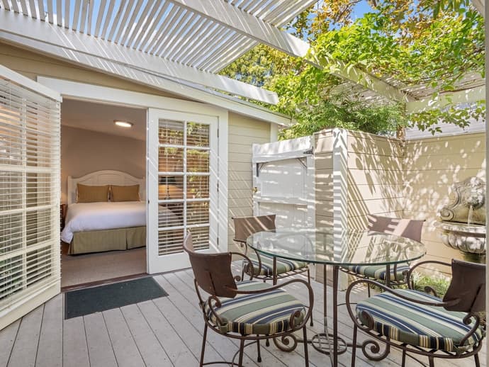 The Upham Hotel, Primary image