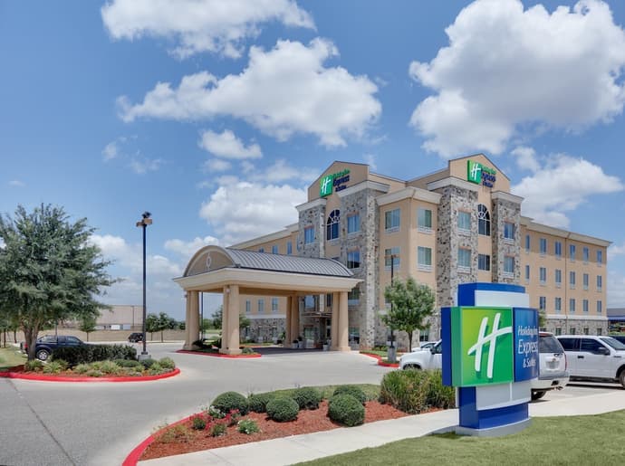 Holiday Inn Express & Suites San Antonio - Brooks City Base by IHG, Primary image
