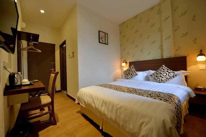 Asiana Hotel, Primary image