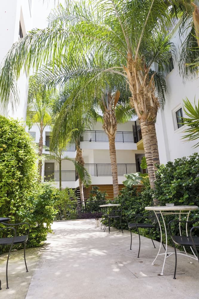 Alecos Hotel Apartments, Primary image