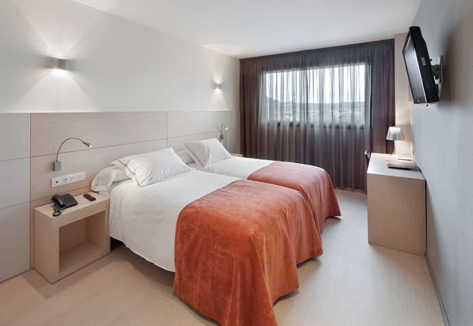 Sercotel Hola Tafalla, Primary image