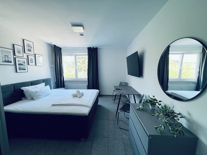Lipp Apartments