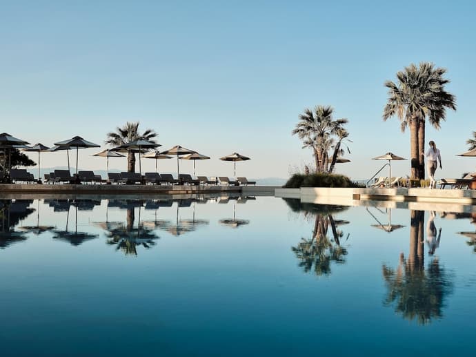 MERAVIA Leonardo Limited Edition - Adult Only, Primary image