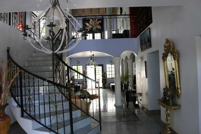 Little Savoy Guest House, Reception