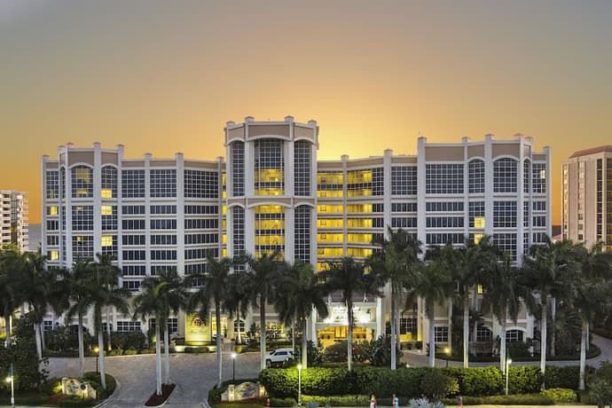 Marco Beach Ocean Suites, Primary image