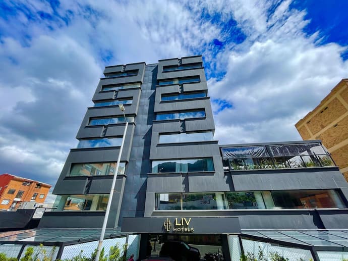 Liv Zona G By Sarasti