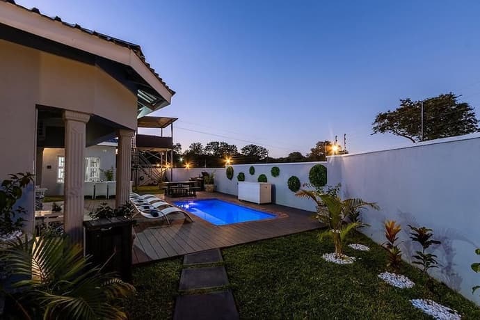 Liam Victoria Falls, 