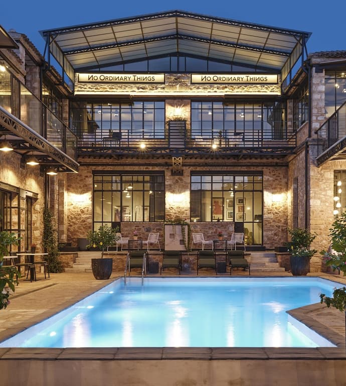 Not Hotel, Primary image