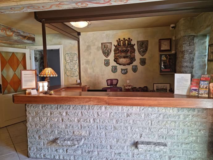 Taanilinna Hotell, Reception