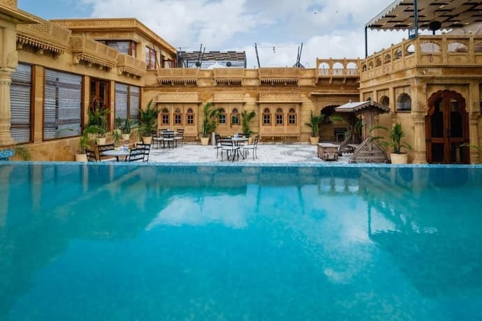 Hotel Grand Khalifa