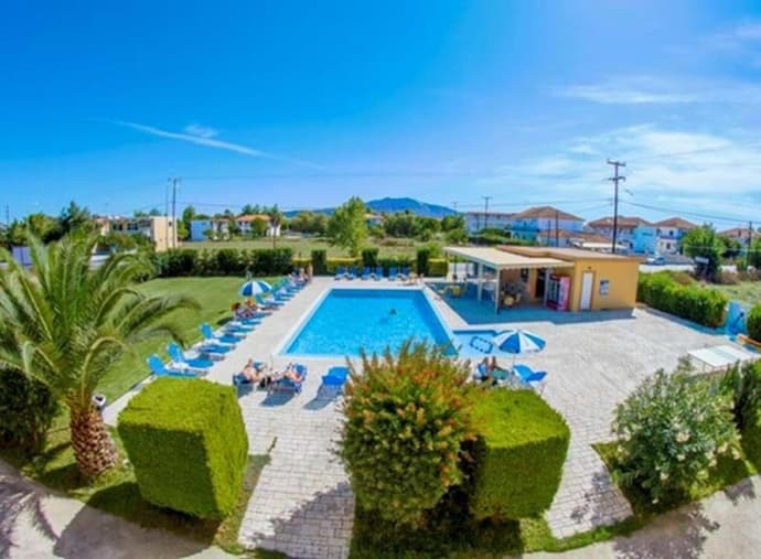 Derekas Studios & Apartments