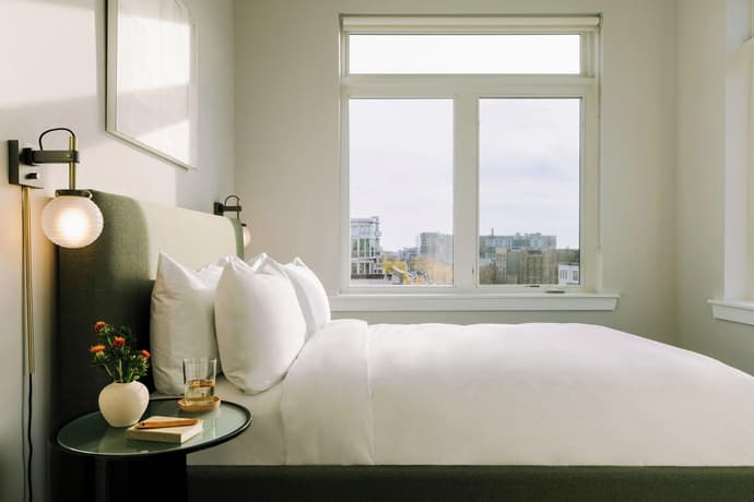 Sosuite at The Ovation