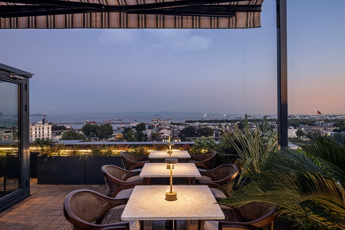 Lunet Old City Hotel