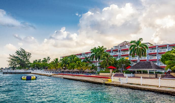 Grand Decameron Montego Beach, A Trademark All Inc