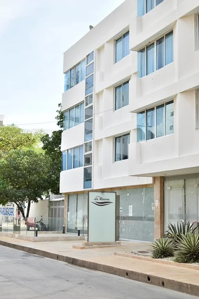 La Riviera, General view