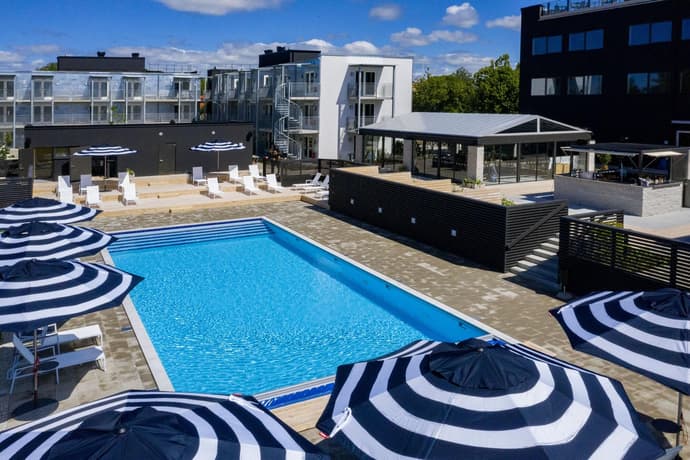 First Hotel Kokoloko, General view